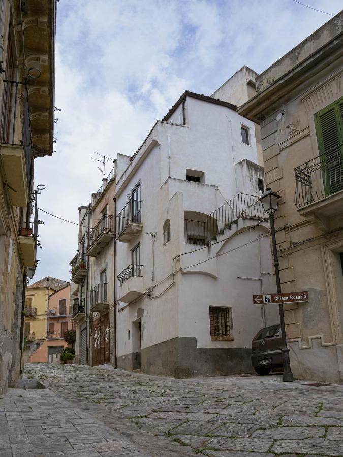 Il Paese Alberga! Caulonia Esterno foto